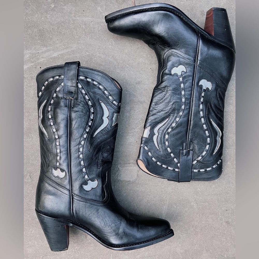 VINTAGE COWBOY BOOTS
